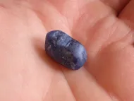 Safír surový krystal 23,6ct Srí Lanka, modrý safír přírodní