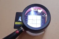 Lupa s LED diodami pro focení zlatinek